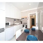 Houze Laranjeiras Living